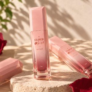 Cloud Kiss Hydrating Lip Tint